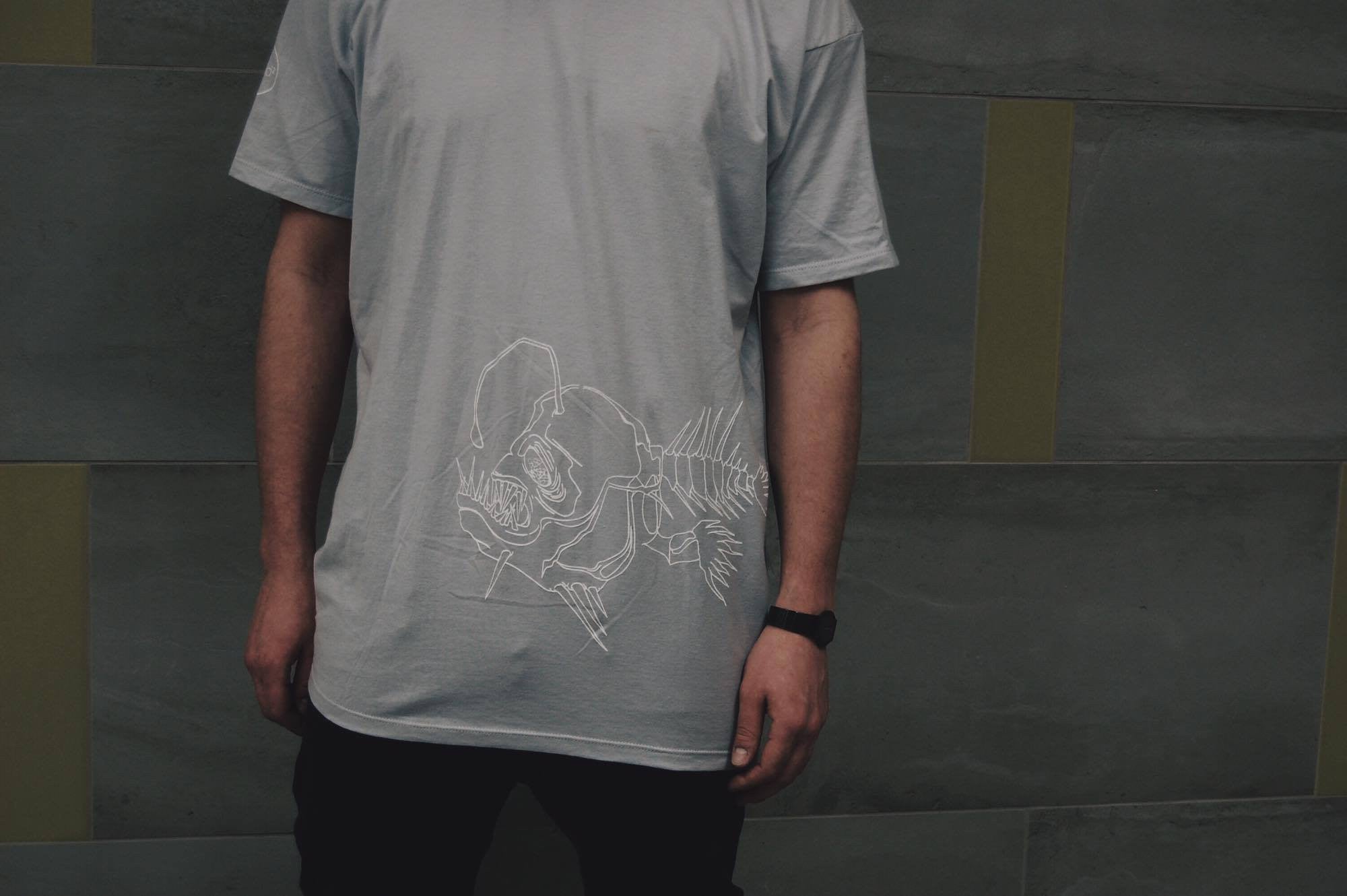 angler . tee